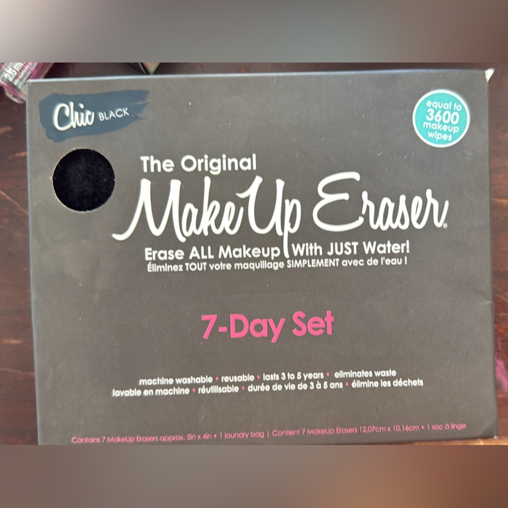 MakeUp Eraser 7-Day Set - Black and Pink